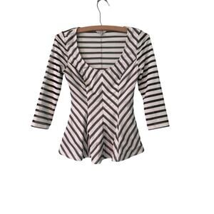 Guess Top Women XXS Black White Striped Scoop Neck Lined Pullover 3/4 Sleeve